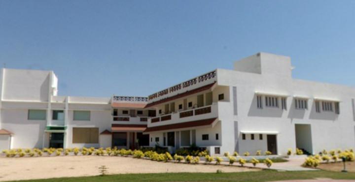 Goverdhan Greens Resort